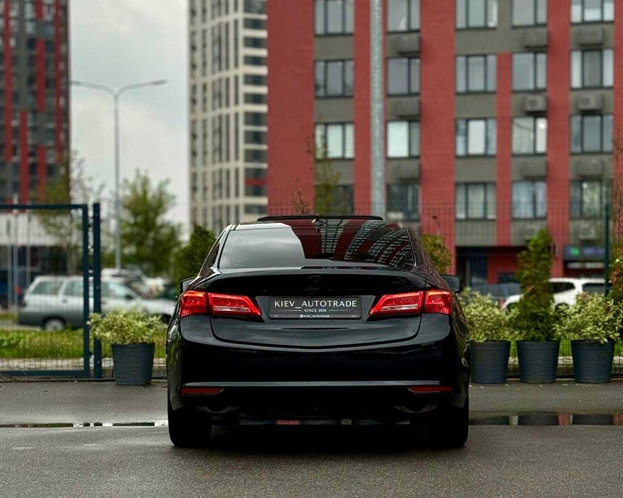 Продаж Acura TLX