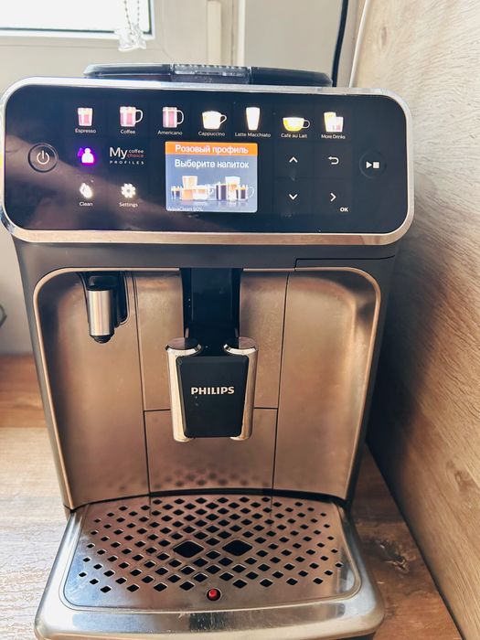 ekspres do kawy Philips LatteGo 5400