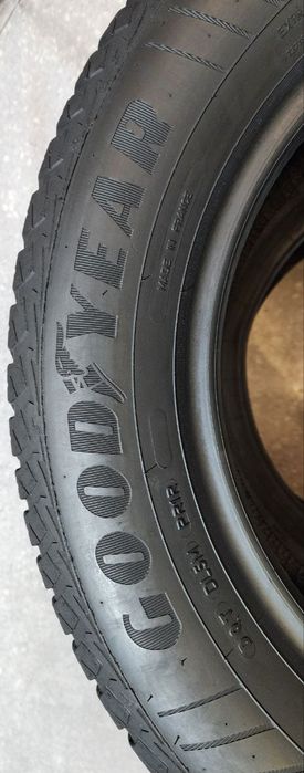 215.60.16 Goodyear Vector 4Seasons 4шт