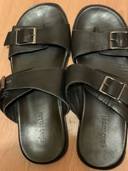 Klapki „Gino Rossi”