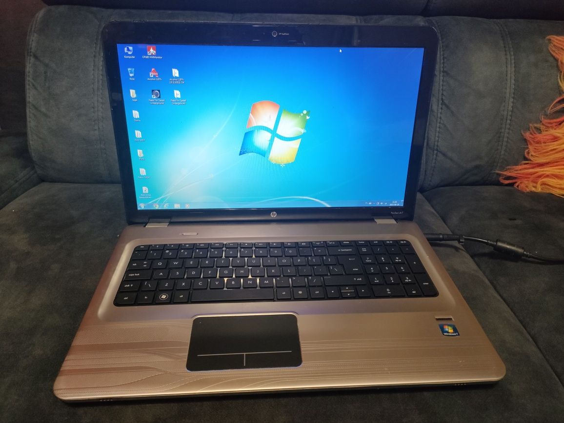 Laptop HP 17' Windows 7 oryginalny