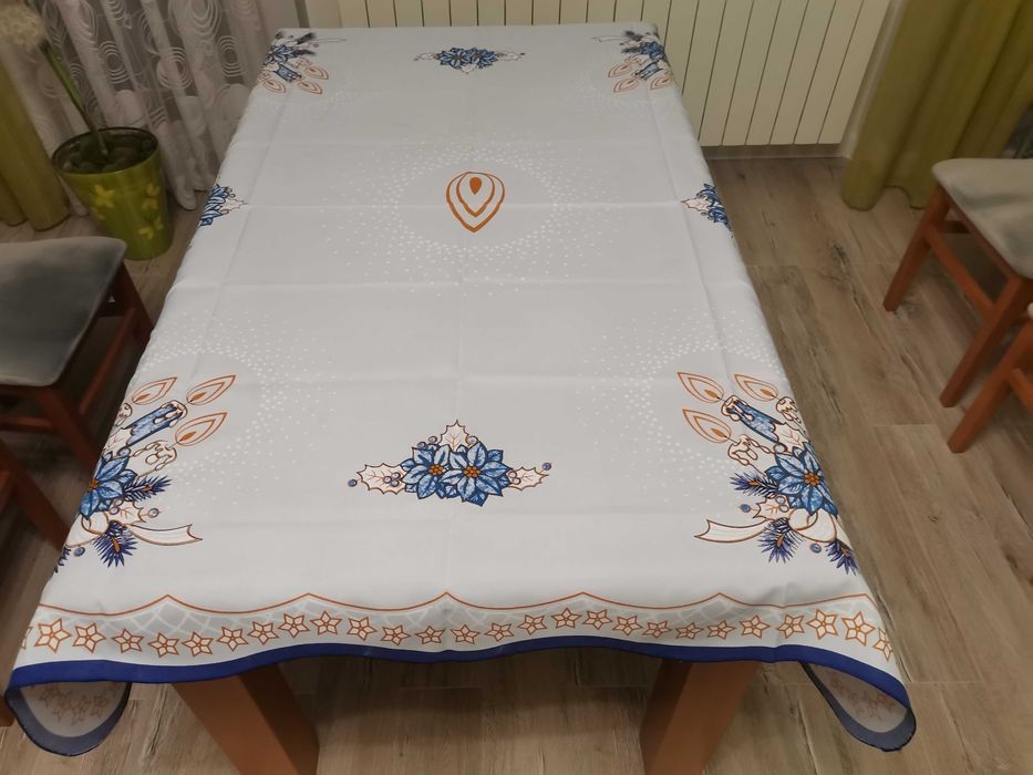 Obrus na stół świąteczny Nowy