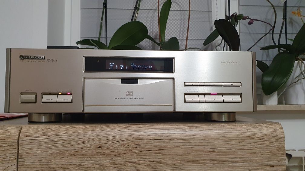 Pioneer  PD 06 cd player