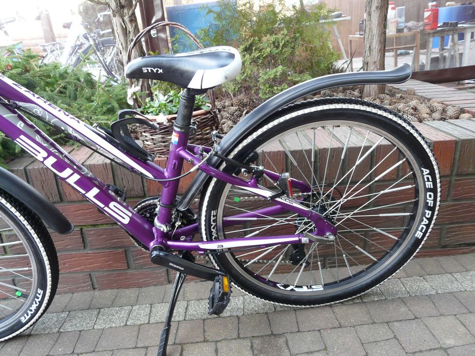 Rower dziecięcy BULLS Zarena 24"/32-ładny, sprawny Germany