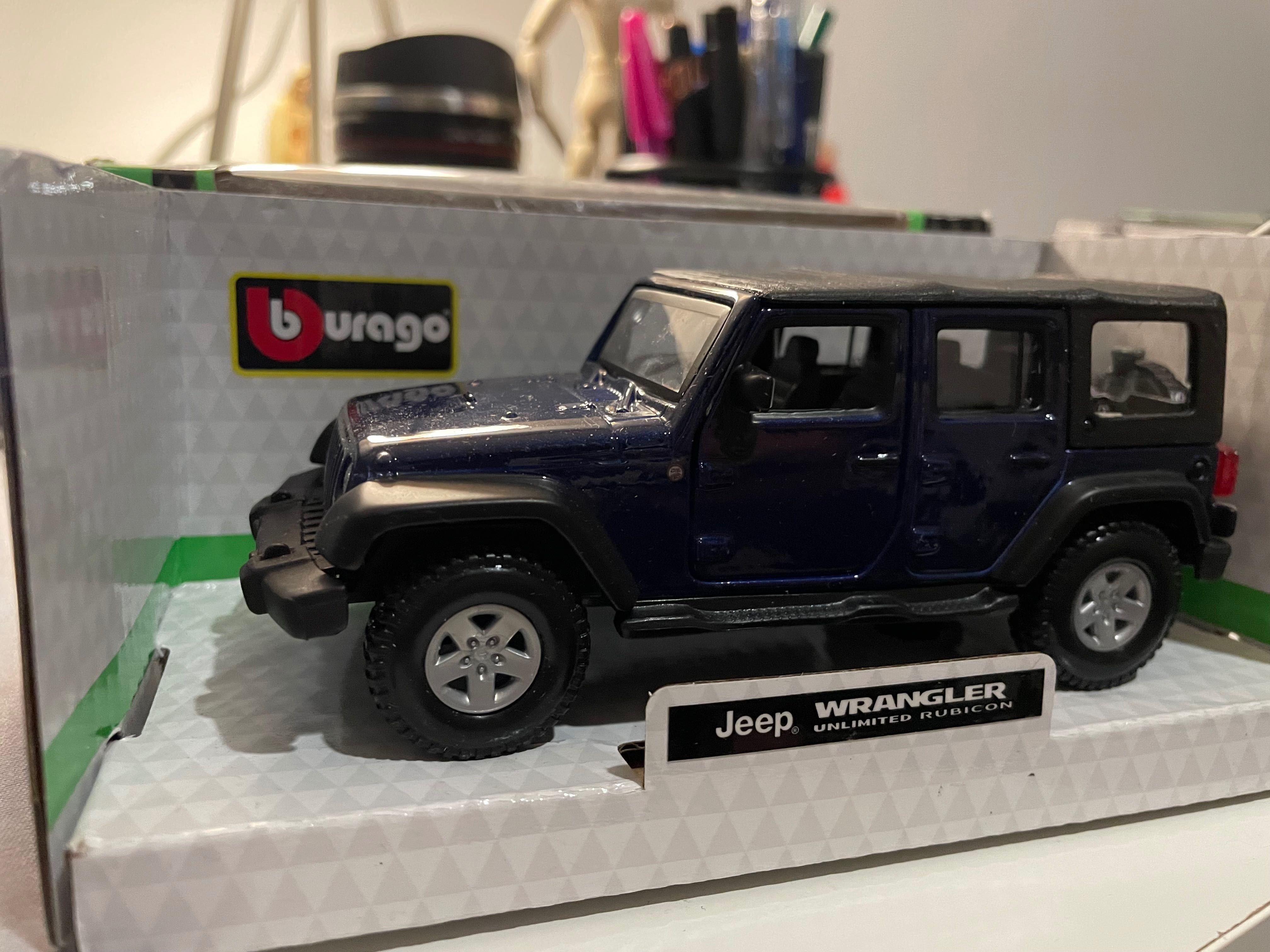 Carro Jeep Burago 1/32 NOVO