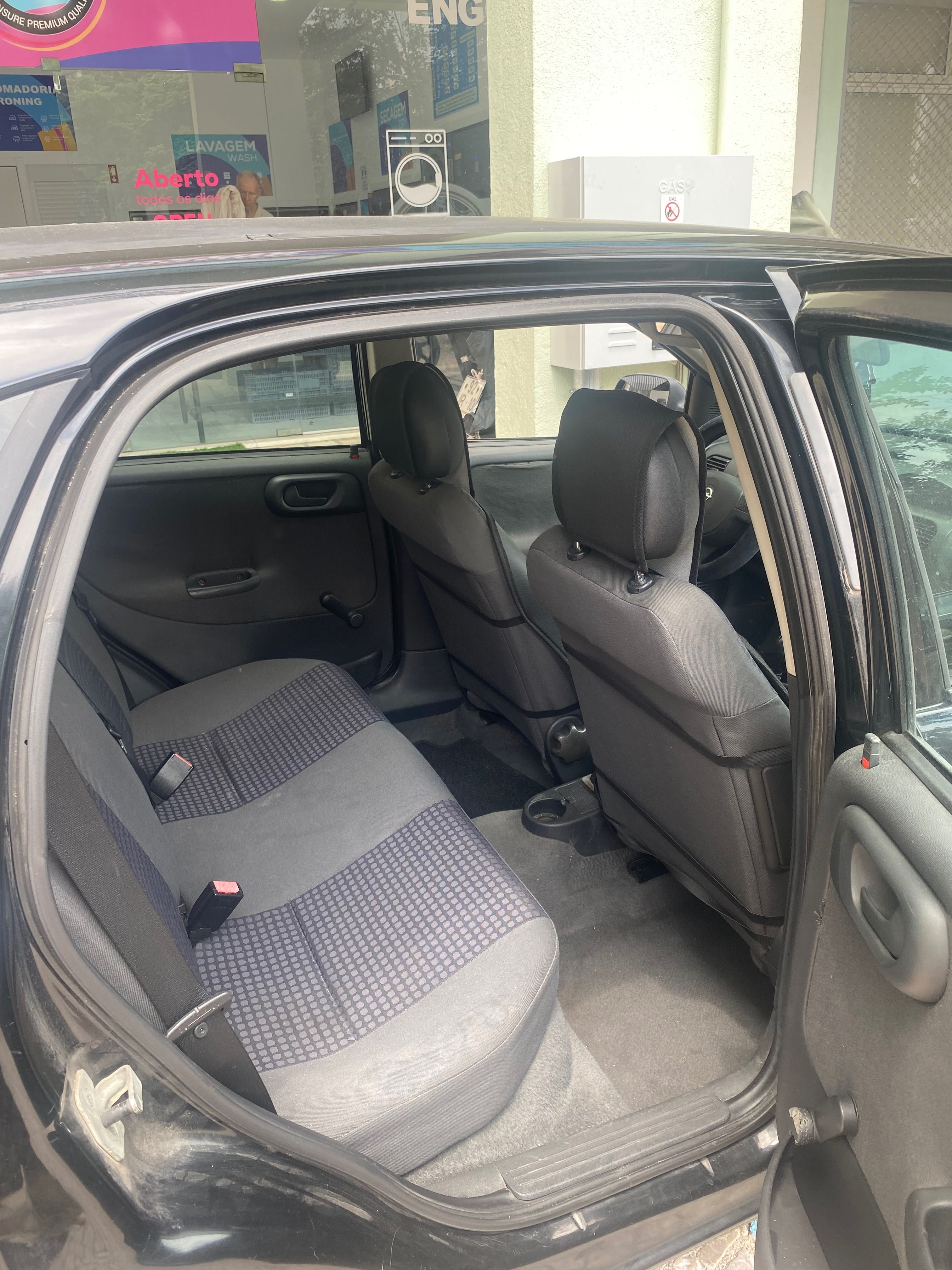 Opel corsa C 1.0 - 143.000km