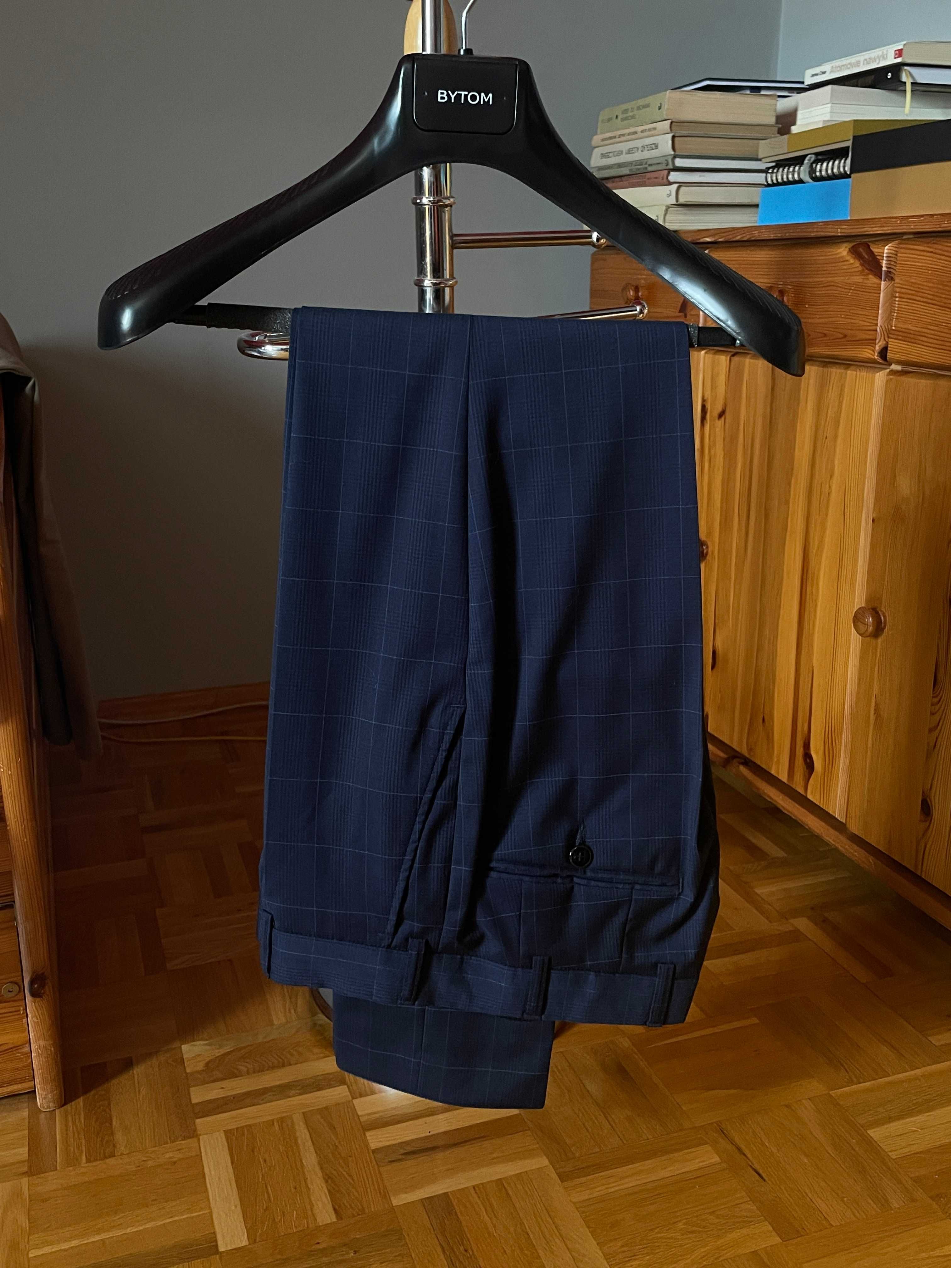 Garnitur na wesele BYTOM, 100% wełna, granatowy w kratkę