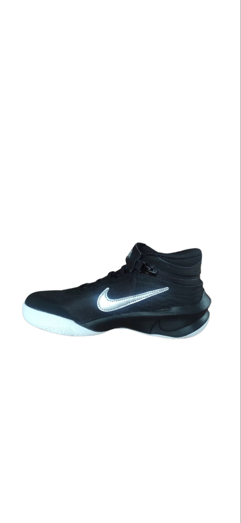 Nike Team Hustle 10 r.36