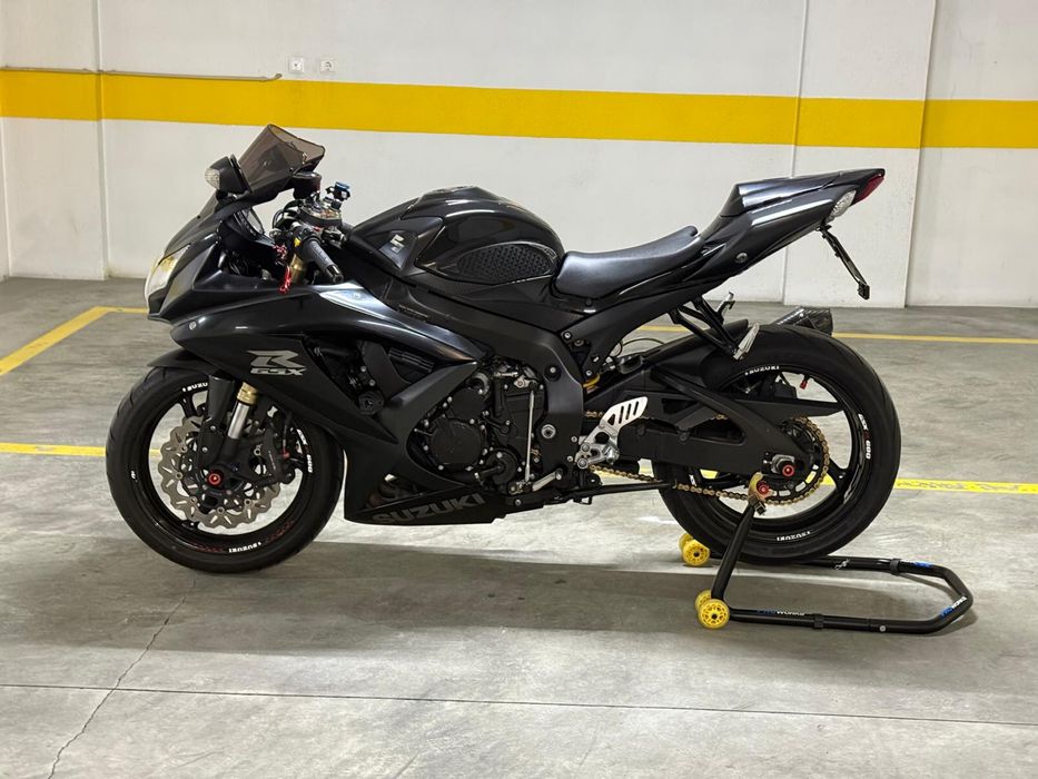 Suzuki Gsx-R 600 K8