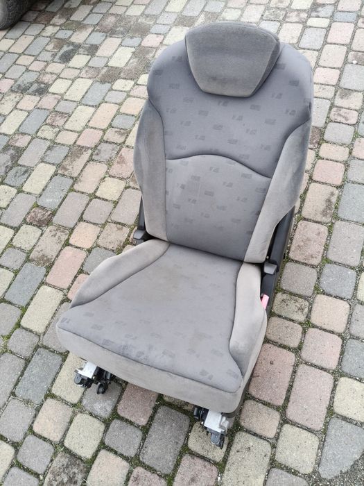 Сидушка на Peugeot 807 Пежо