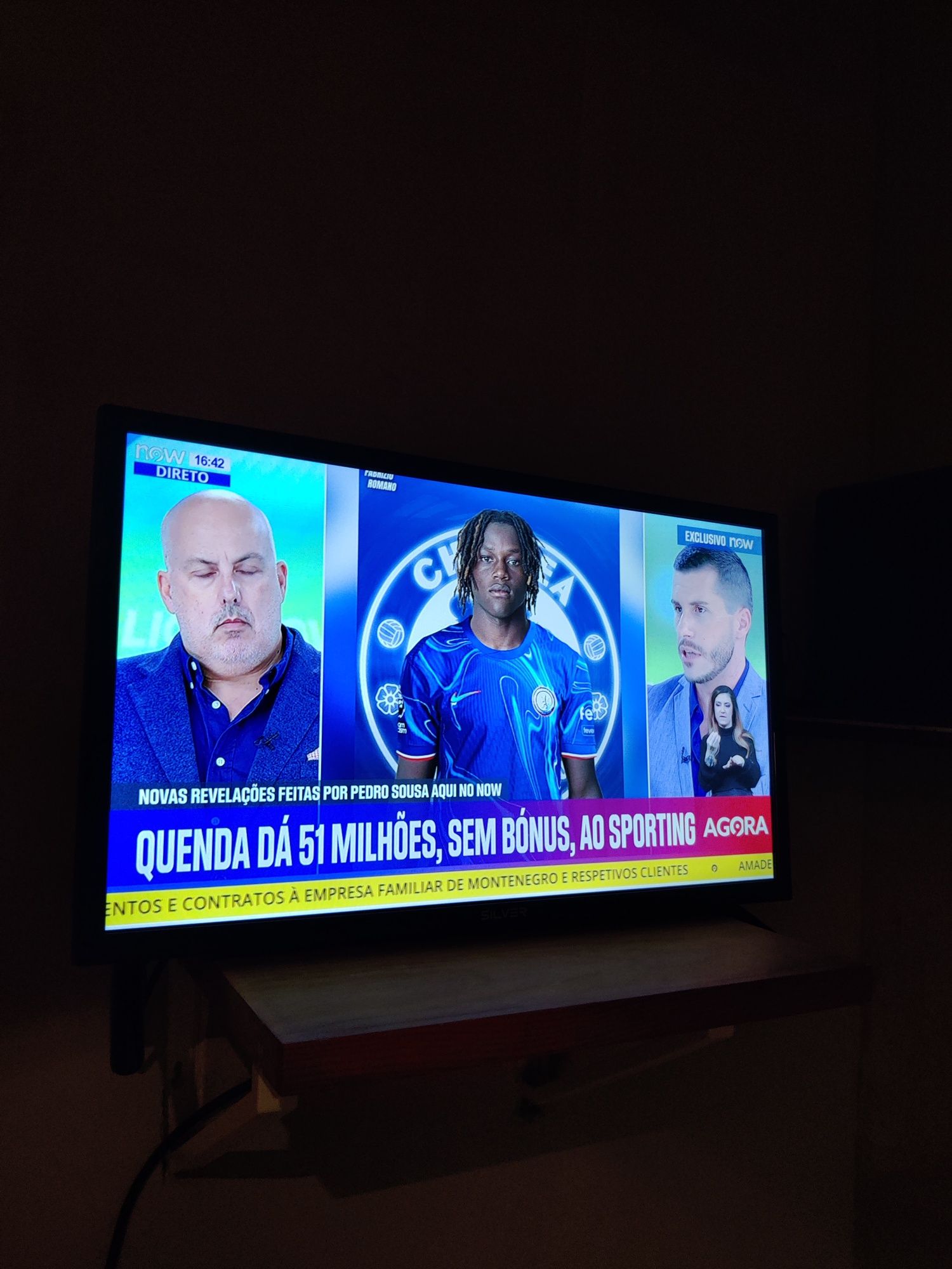 Tv LCD. Silver. Nova.