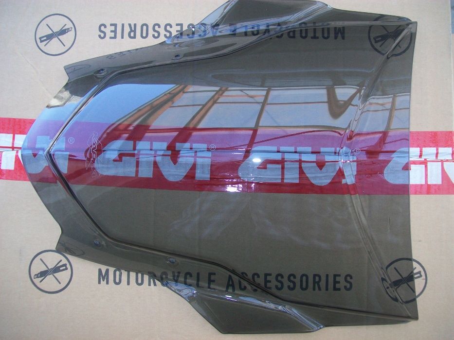 D2145S szyba YAMAHA tenere 700 (19>20) dymiona GIVI