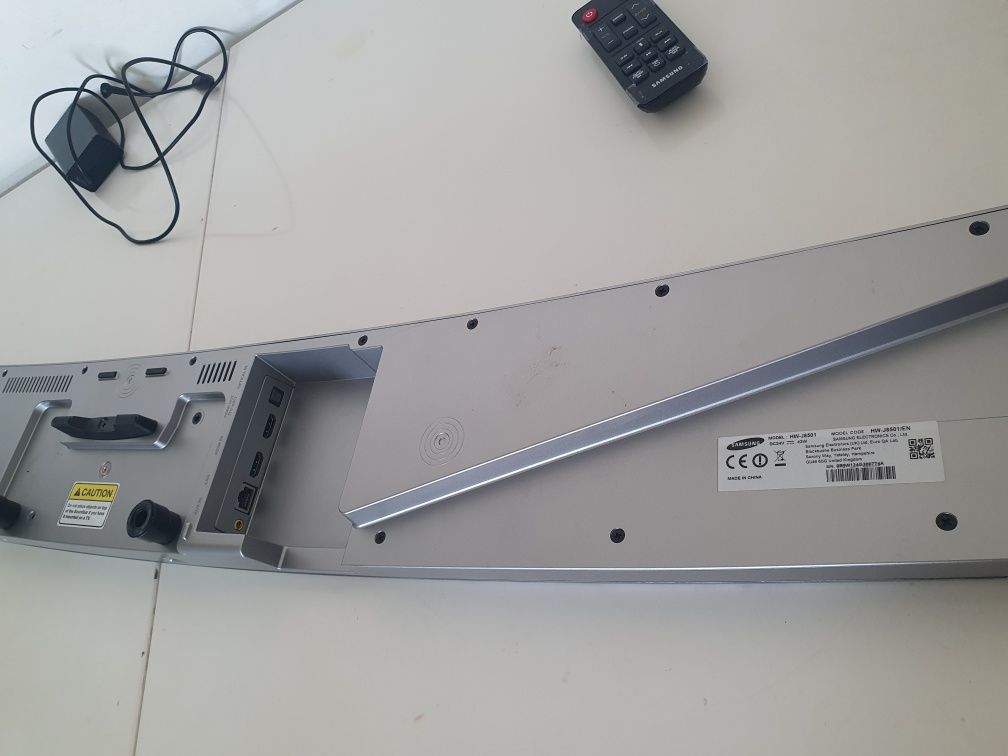 Soundbar SAMSUNG HW-J8501 DTS BLUETOOTH 9.1  
 
aktywny, bezprzewodo