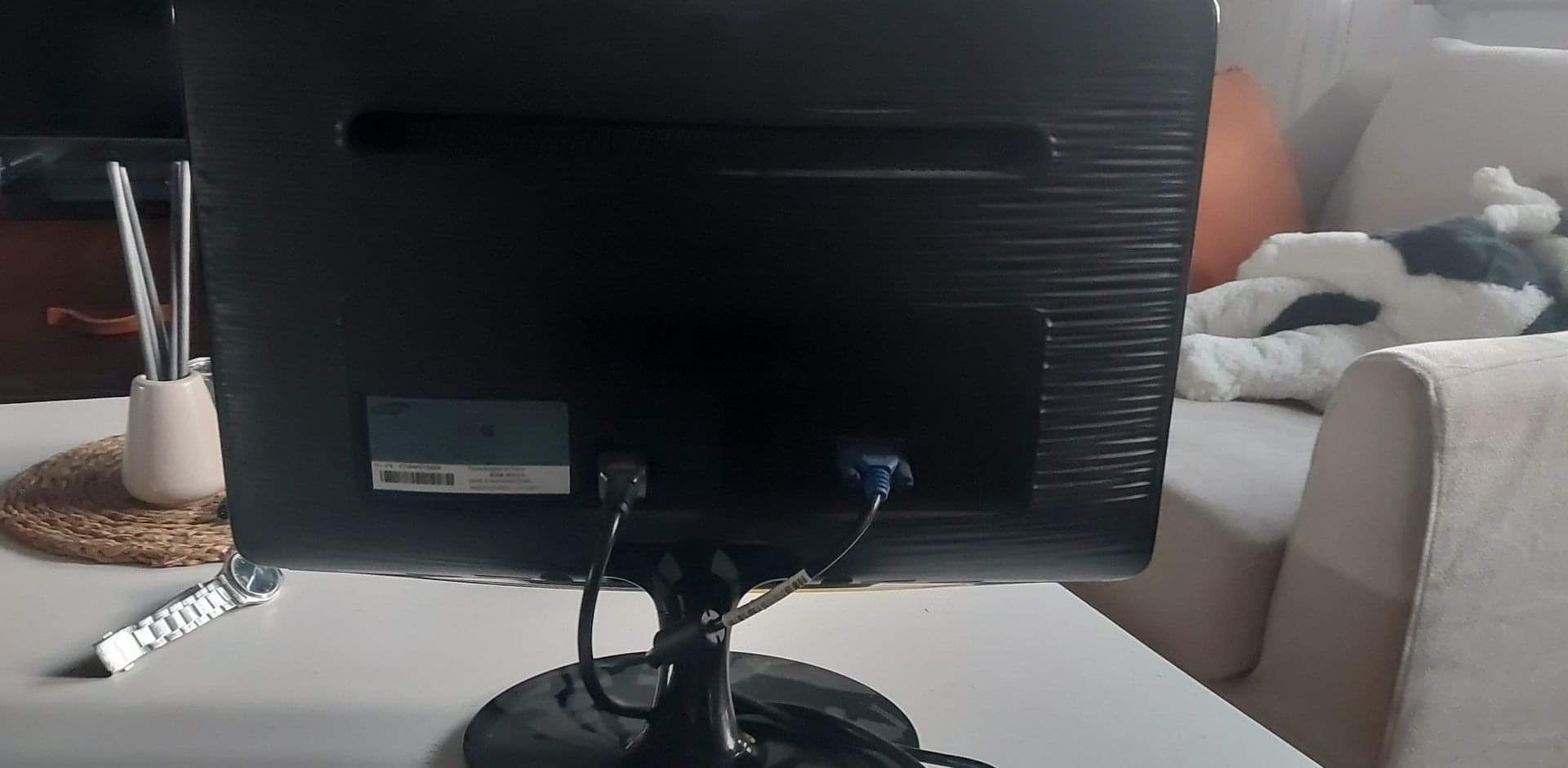 Monitor model B1930N