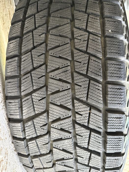 Bridgestone Blizzak DM-V1 265/60 R18 110R Продам зимние шины