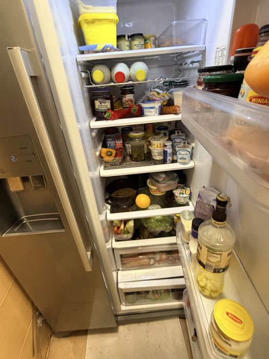 Loduwka samsung z kostkarką i wodą