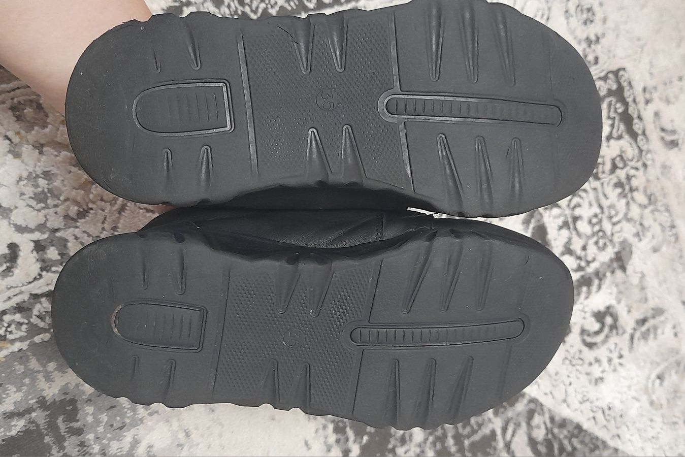 Зимові шкіряні черевики(ботінки) 35 р, 22 см устілка, для хлопчика на