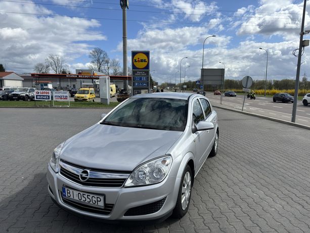 Opel Astra H niski przebieg