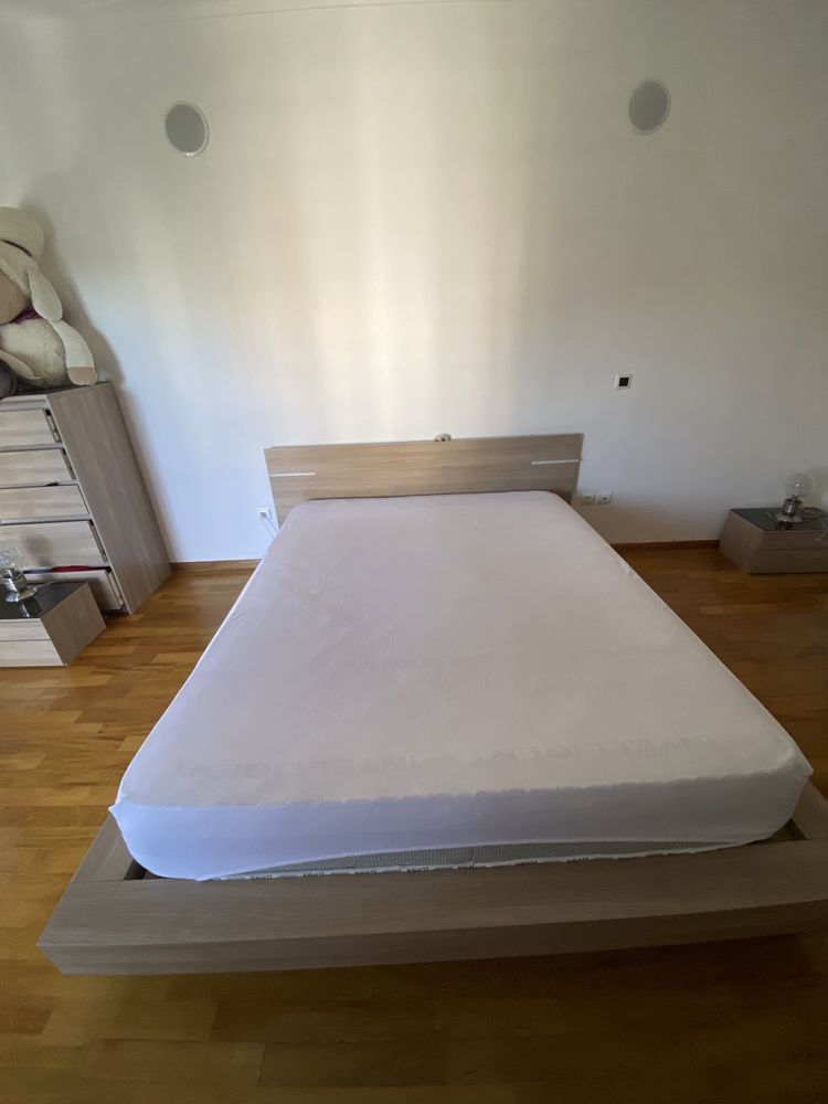 Cama de casal 160x200cm