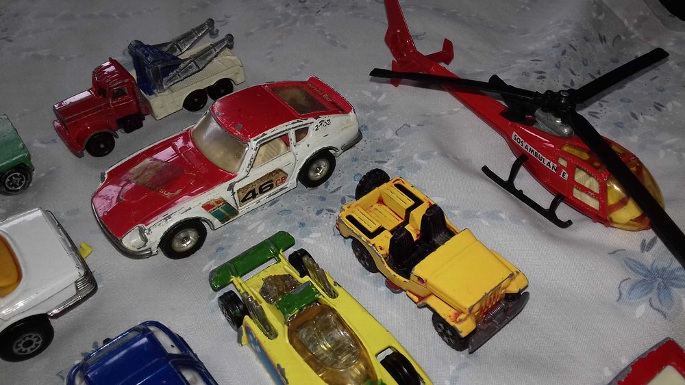 Carrinhos miniatura Majorette, Matchbox,Tomica,Corgi , outros