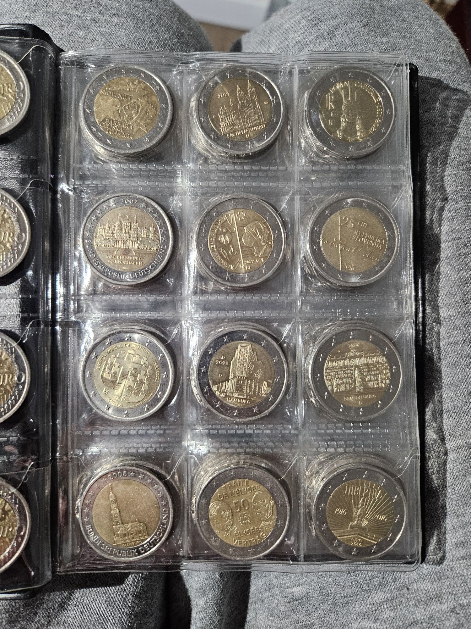 Moedas 2 euros...