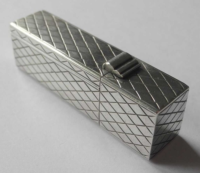 Zabytkowe etui na SZMINKĘ - pomadkę z lusterkiem pocz. XX w.