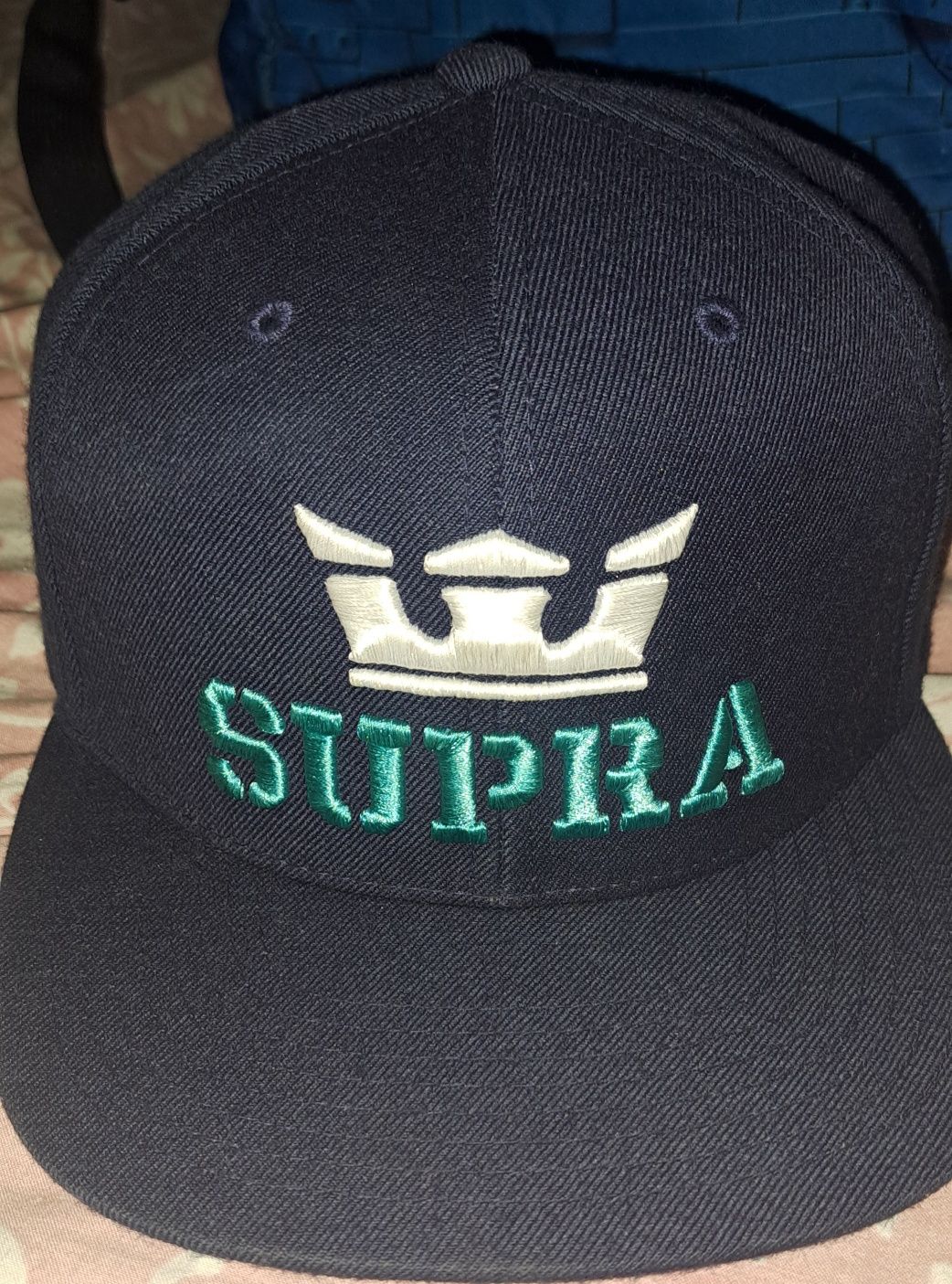 Chapéu marca SUPRA