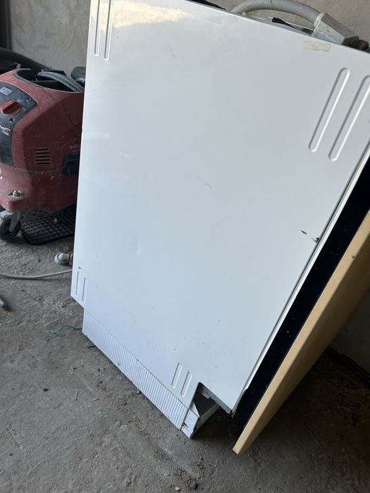 Посудомойна машина привезена з германіи…