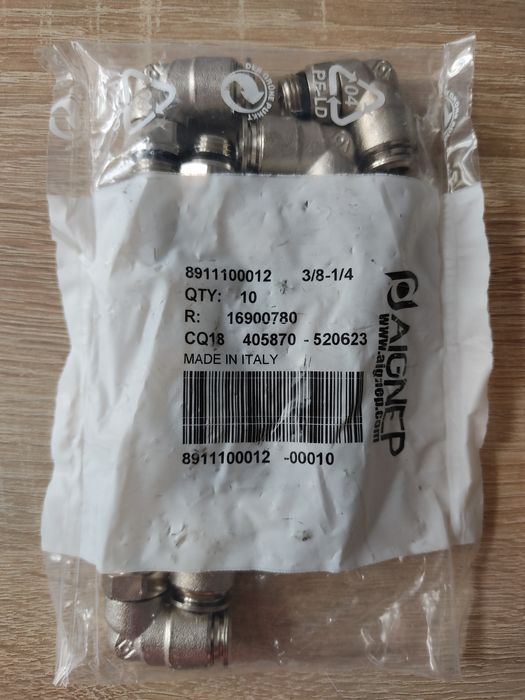 Złączka wtykowa kątowa przewód 3/8" z gwintem