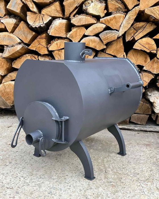 Буржуйка, піч на дровах.