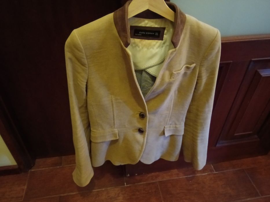 Casaco de Senhora Zara.