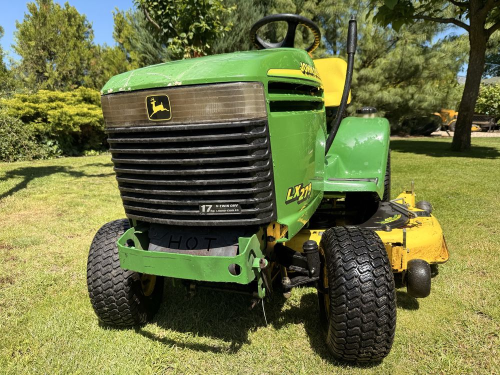 Traktorek kosiarka John Deere LX279