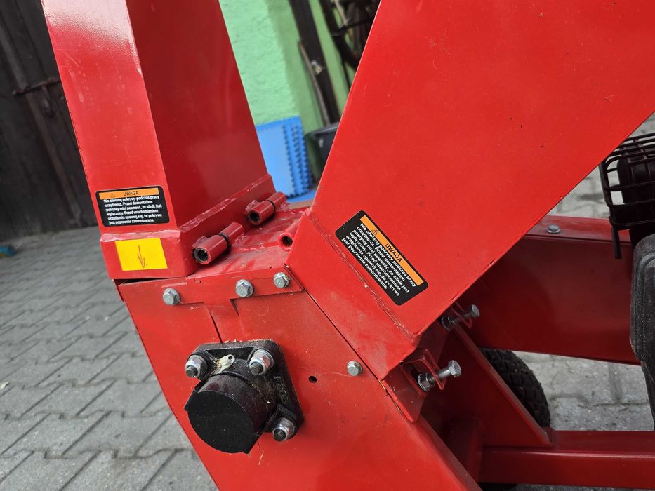 Rozdrabniacz do gałęzi / spalinowy Faworyt JR950BH