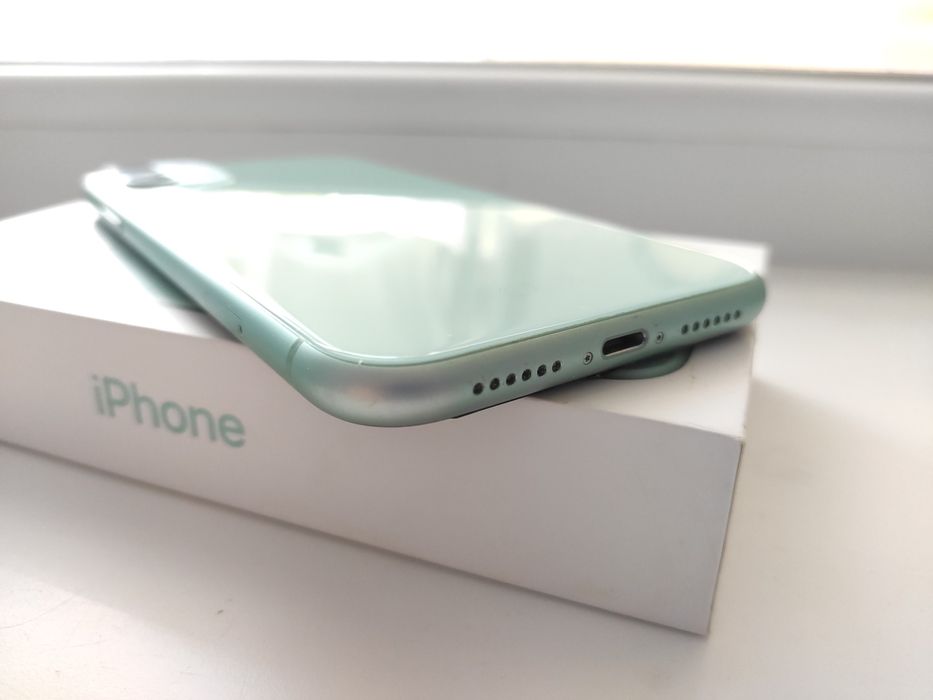 iPhone 11 64GB (Green)