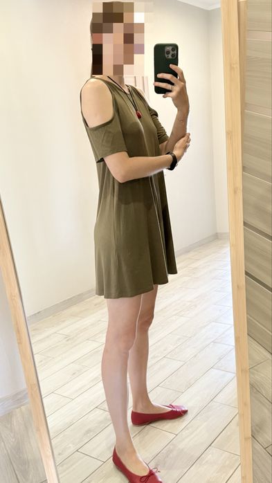 Сукня PULL&BEAR коротка, оливкового кольору