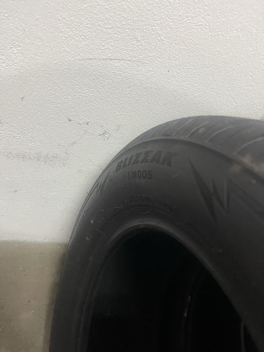 215/60 R16 99H Bridgestone Blizzak Lm005 opony zimowe 6,5 mm bieznika