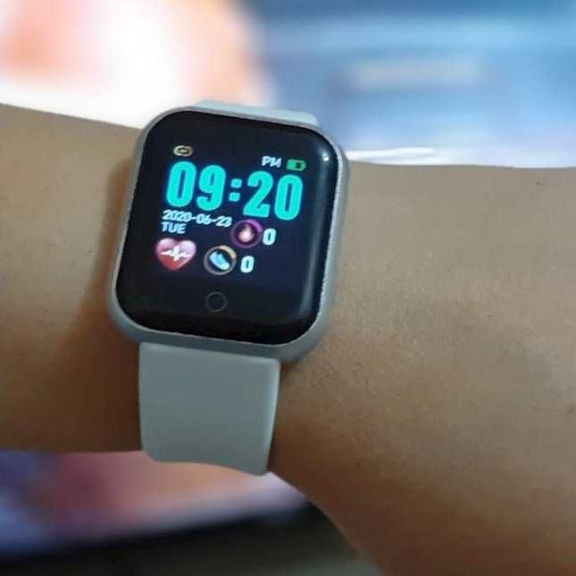 Smartwatch, relógio digital desportivo com várias funções. NOVO