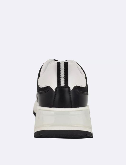 Продам женские кроссовки Calvin Klein, размер 38