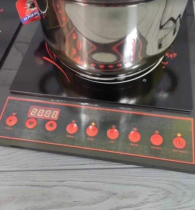 НЕМЕЦКАЯ Индукционная плита Crownberg CB-1329 Электроплита печь 4000вт