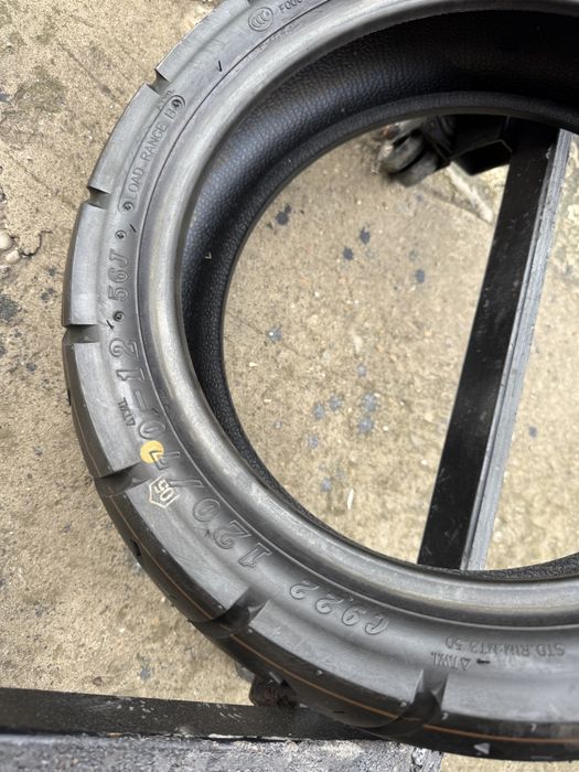 120/70-12 CST шина для скутера нова