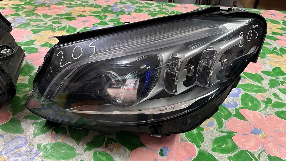 Par de faróis Mercedes C W205 Multibeam Led