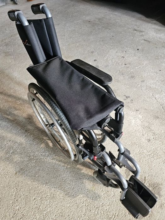 Cadeira de rodas manual