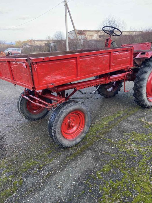 Продам трактор т16 шасік, бульдик , самозвал,припец,кузов тракторець