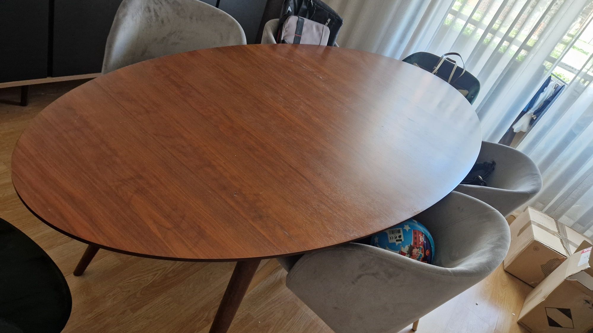 Mesa de Jantar oval