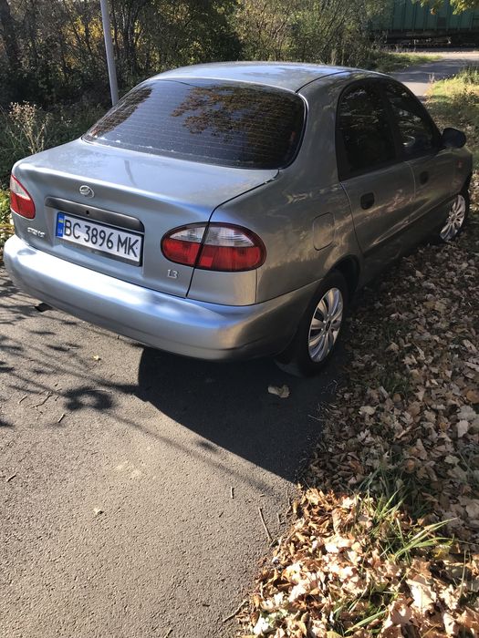 Автомобіль Заз Део Сенс
