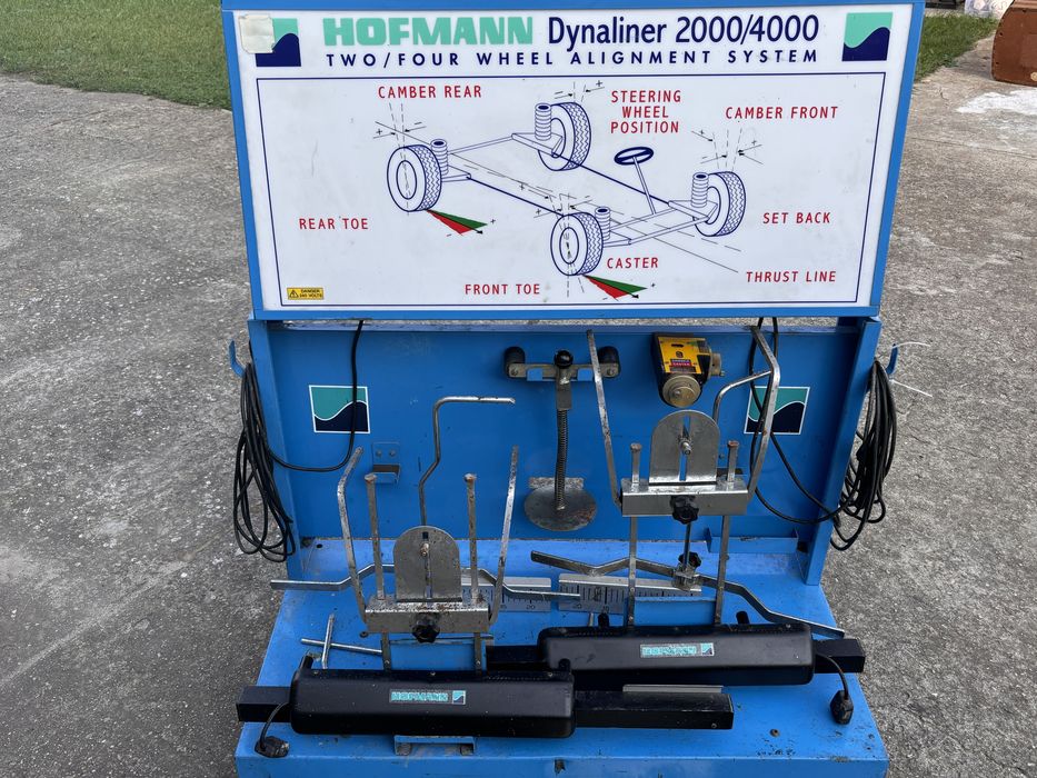 Przyrząd do ustawienia zbieżności , geonetrji HOFMANN