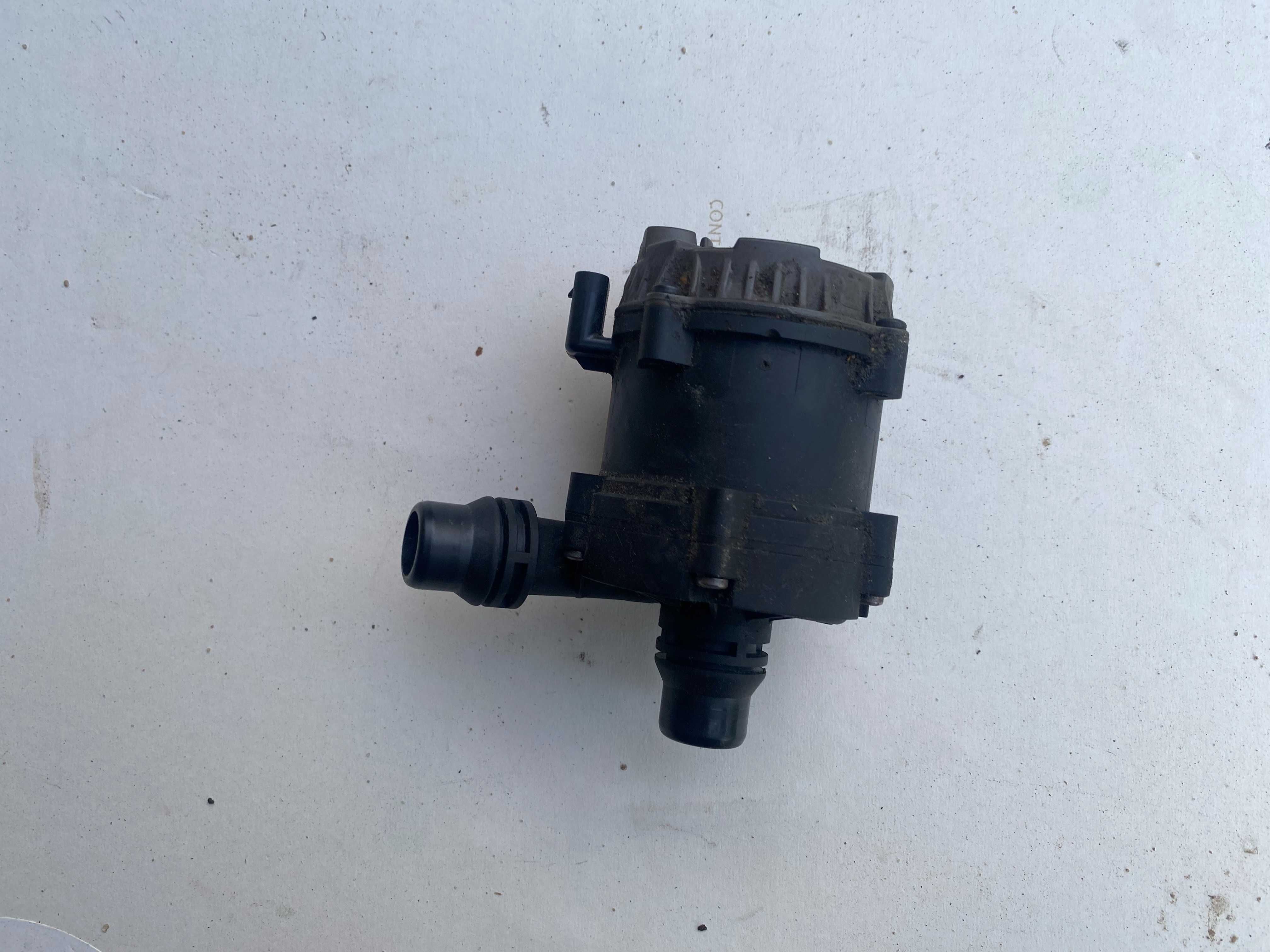 Oryginał Dodatkowa Pompa Pompka Wody BMW G31 G32 F90 G11 G30 G05 X5 X7