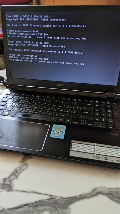 Срочно ноутбук Acer Aspire V5-552G