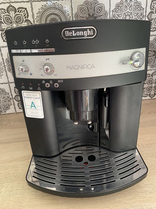 Ekspres do kawy DeLonghi Magnifica