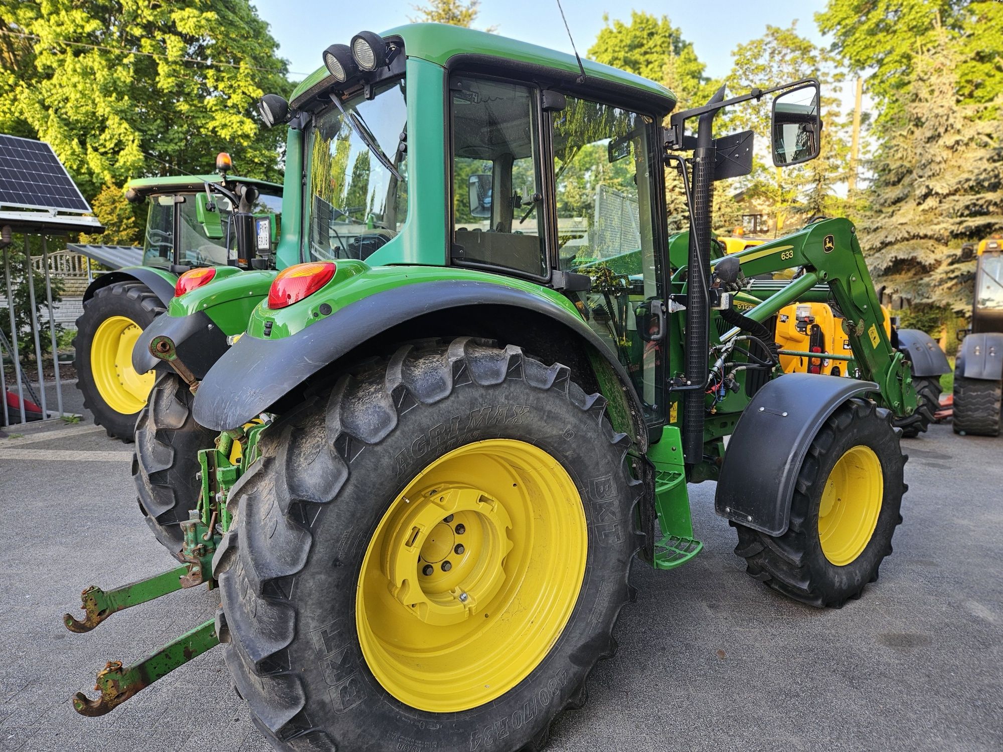 John Deere 6120, 6100RC